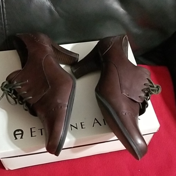 Shoes - Picture 3 of 5